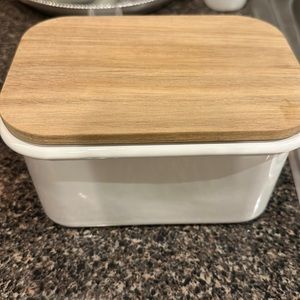Orez food storage containers